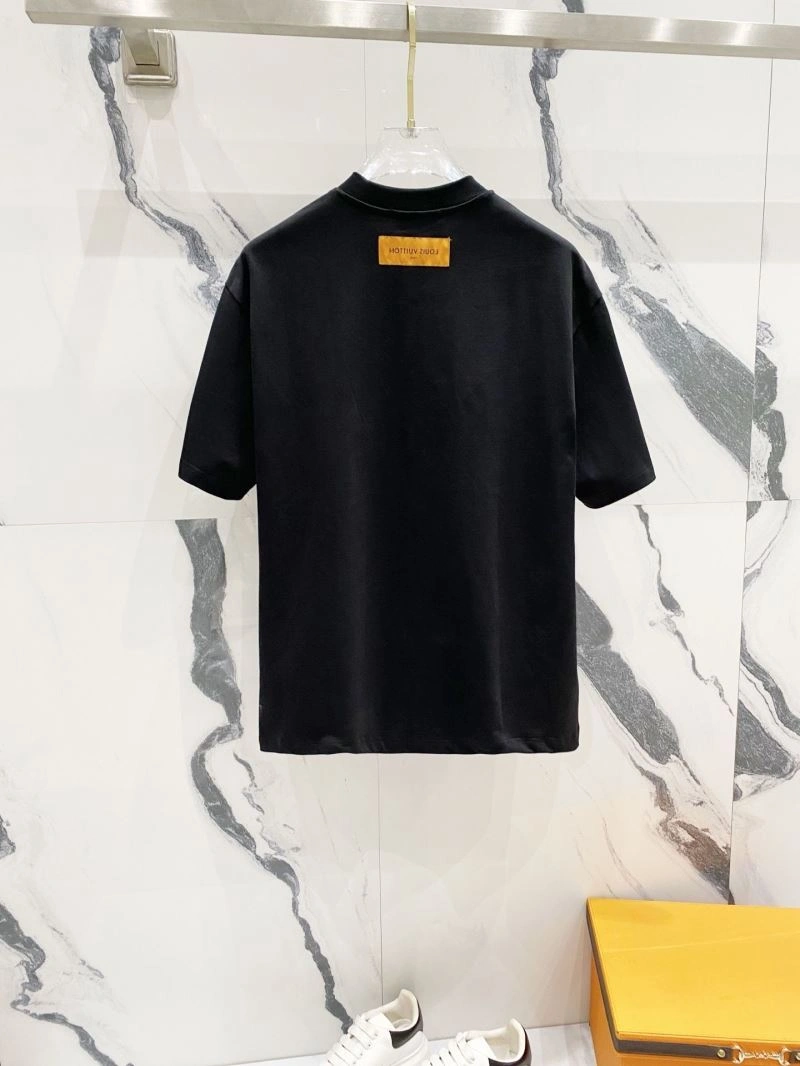 Louis Vuitton T-Shirts Fashionable 132179