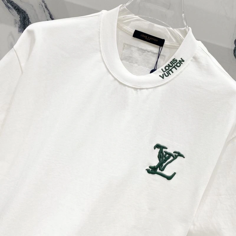 Louis Vuitton T-Shirts Fashionable 132179
