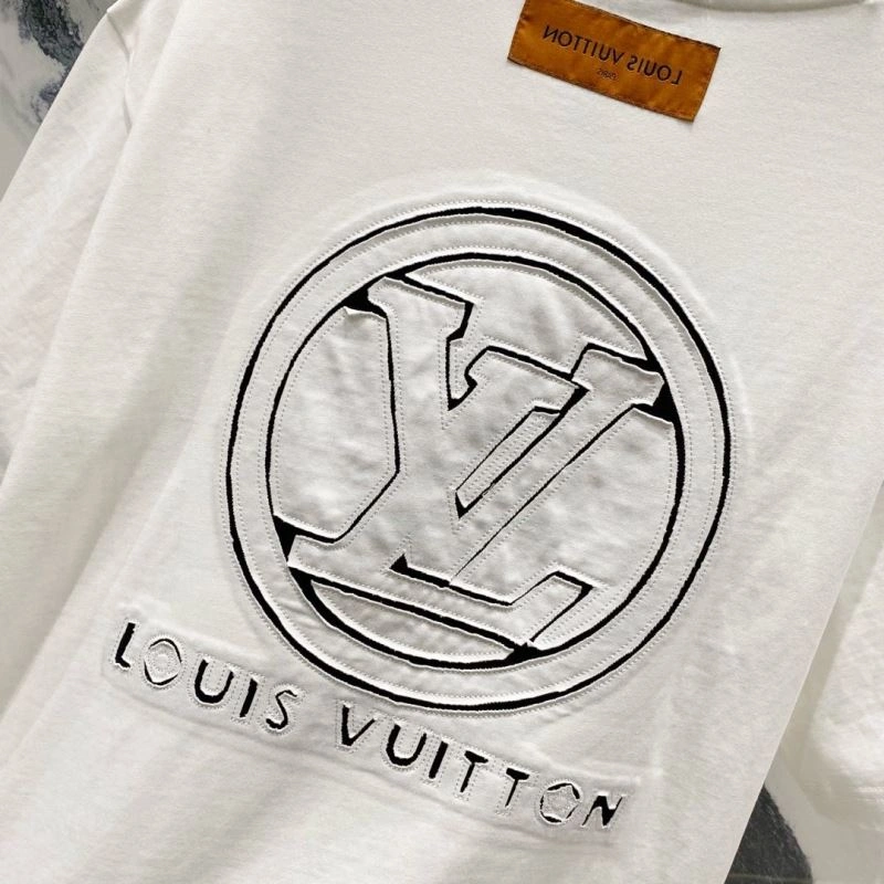 Louis Vuitton T-Shirts ComfortFit 132155