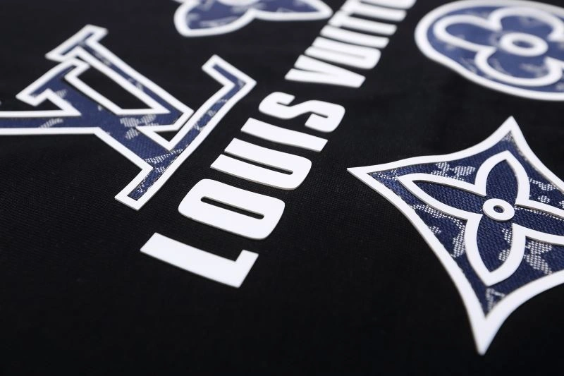 Louis Vuitton T-Shirts HighPerformance 132180