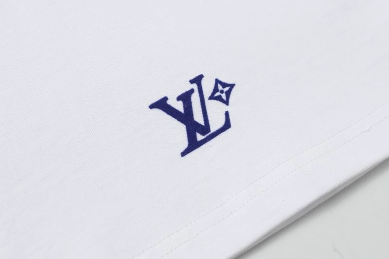Lightweight Louis Vuitton T-Shirts 132183
