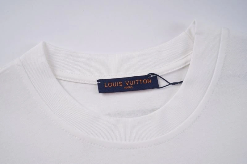 Louis Vuitton T-Shirts GoAnywhere 132156