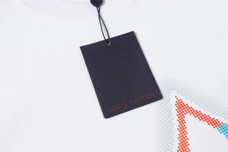 Louis Vuitton T-Shirts Sustainable 132171