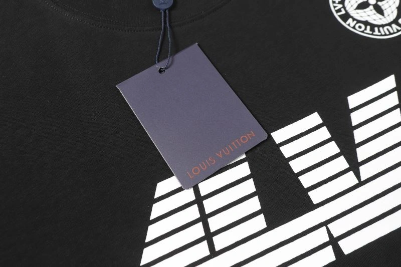 TimelessDesign Louis Vuitton T-Shirts 132152