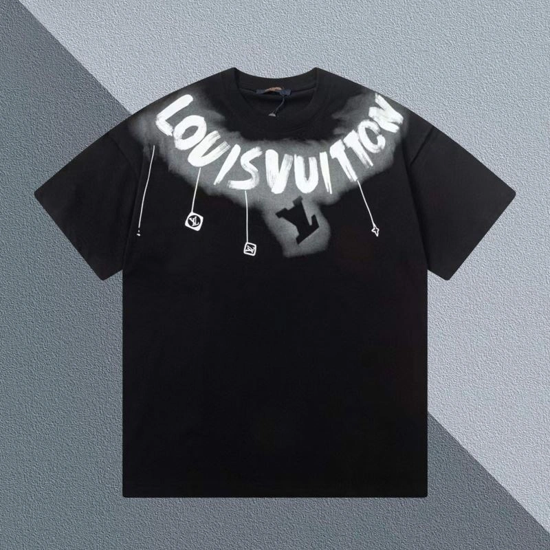 Versatile Louis Vuitton T-Shirts 132148