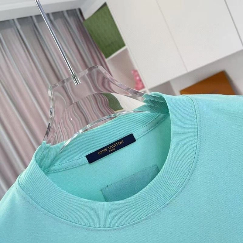 Louis Vuitton T-Shirts ComfortFit 132135