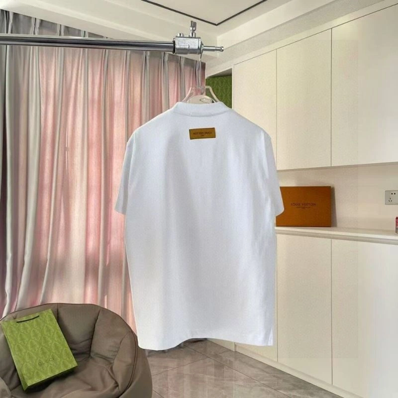Louis Vuitton T-Shirts HighQuality 132136