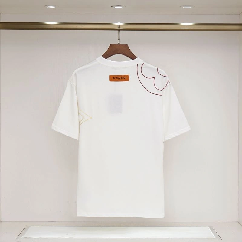 EyeCatching Louis Vuitton T-Shirts 132114