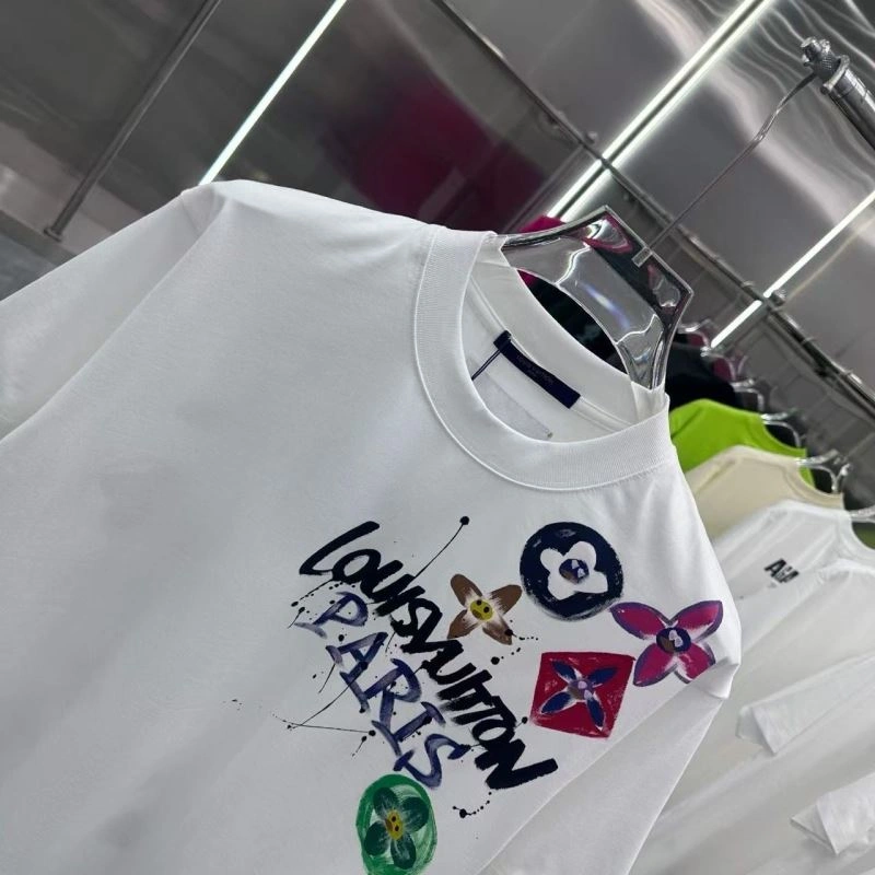 Bright Louis Vuitton T-Shirts 132123