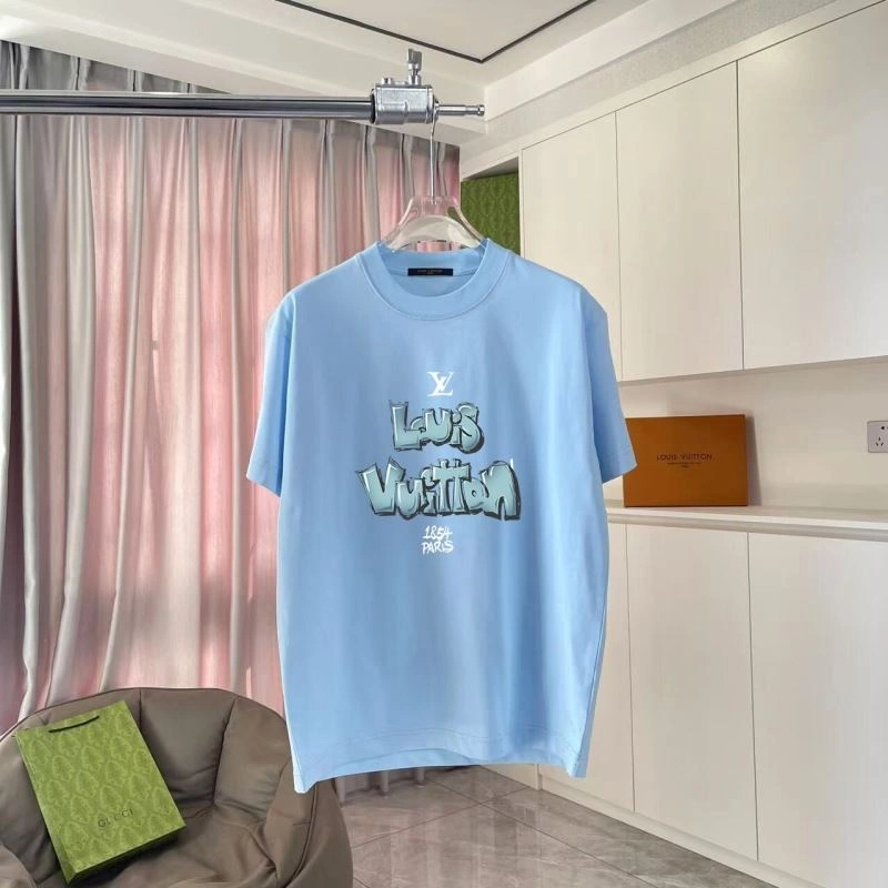 Louis Vuitton T-Shirts WrinkleFree 132127