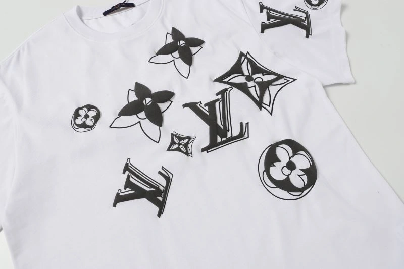 RelaxedFit Louis Vuitton T-Shirts 132139