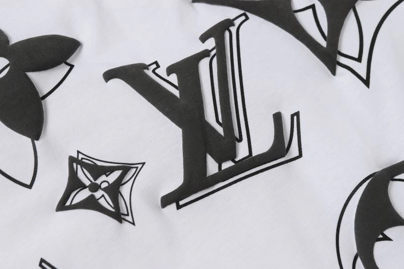 RelaxedFit Louis Vuitton T-Shirts 132139