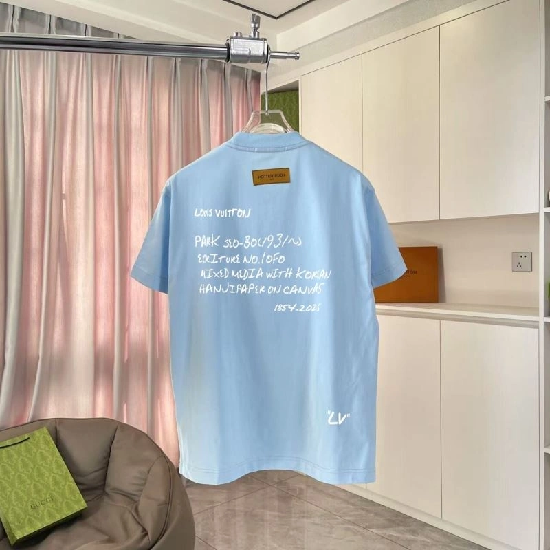 TravelReady Louis Vuitton T-Shirts 132141