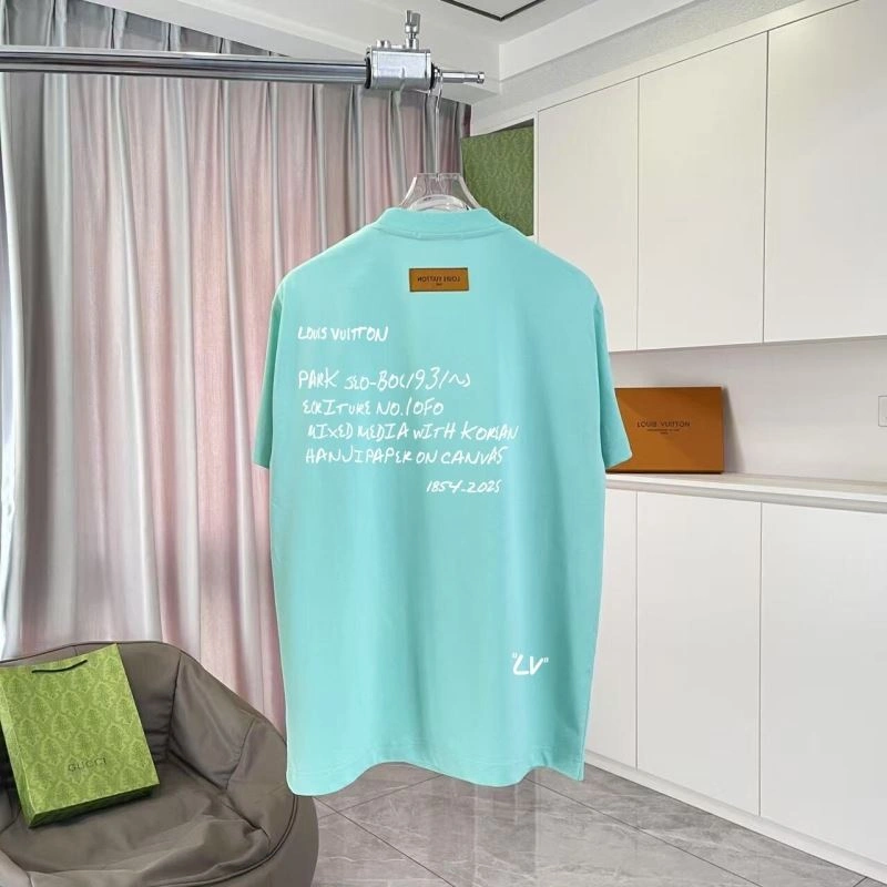 TravelReady Louis Vuitton T-Shirts 132141