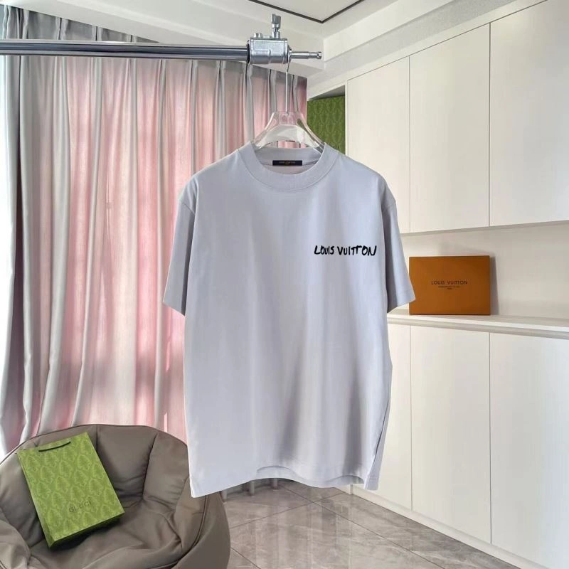 TravelReady Louis Vuitton T-Shirts 132141
