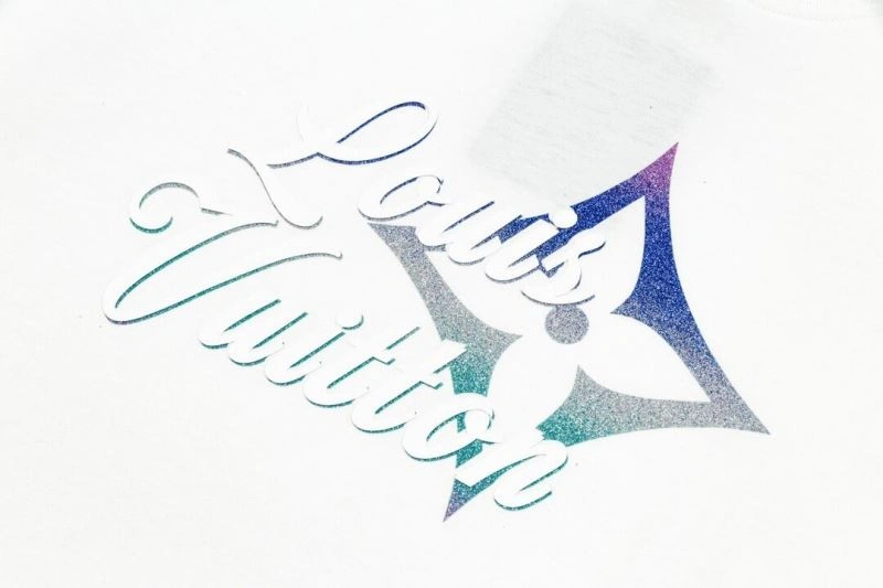 Stylish Louis Vuitton T-Shirts 132110