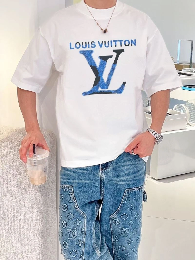 WeatherProof Louis Vuitton T-Shirts 138491