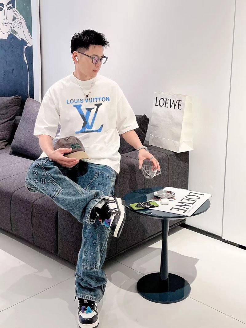 WeatherProof Louis Vuitton T-Shirts 138491