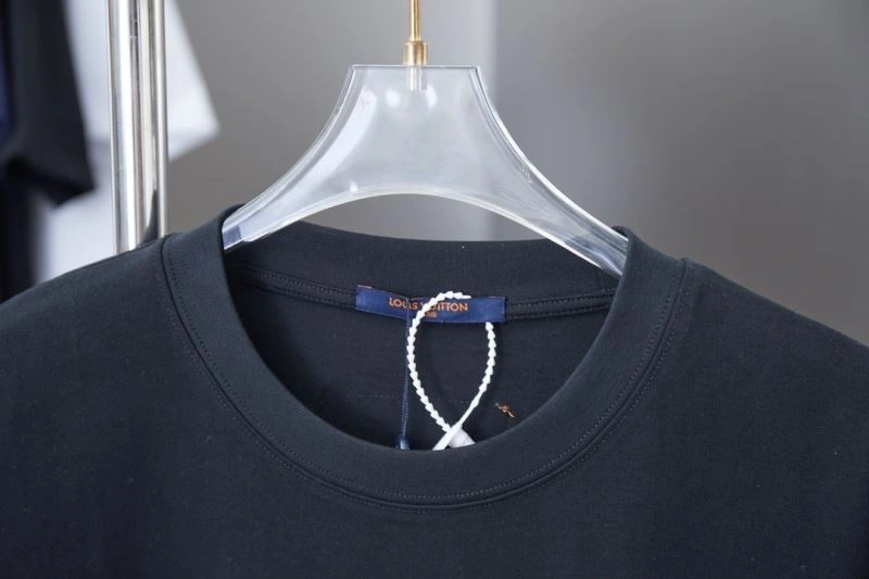 Louis Vuitton T-Shirts EyeCatching 138480
