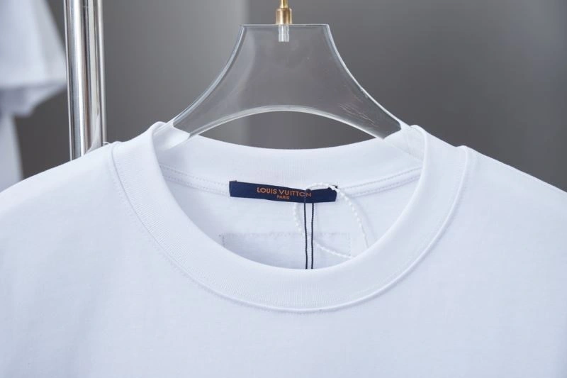 Louis Vuitton T-Shirts OnTrend 138475