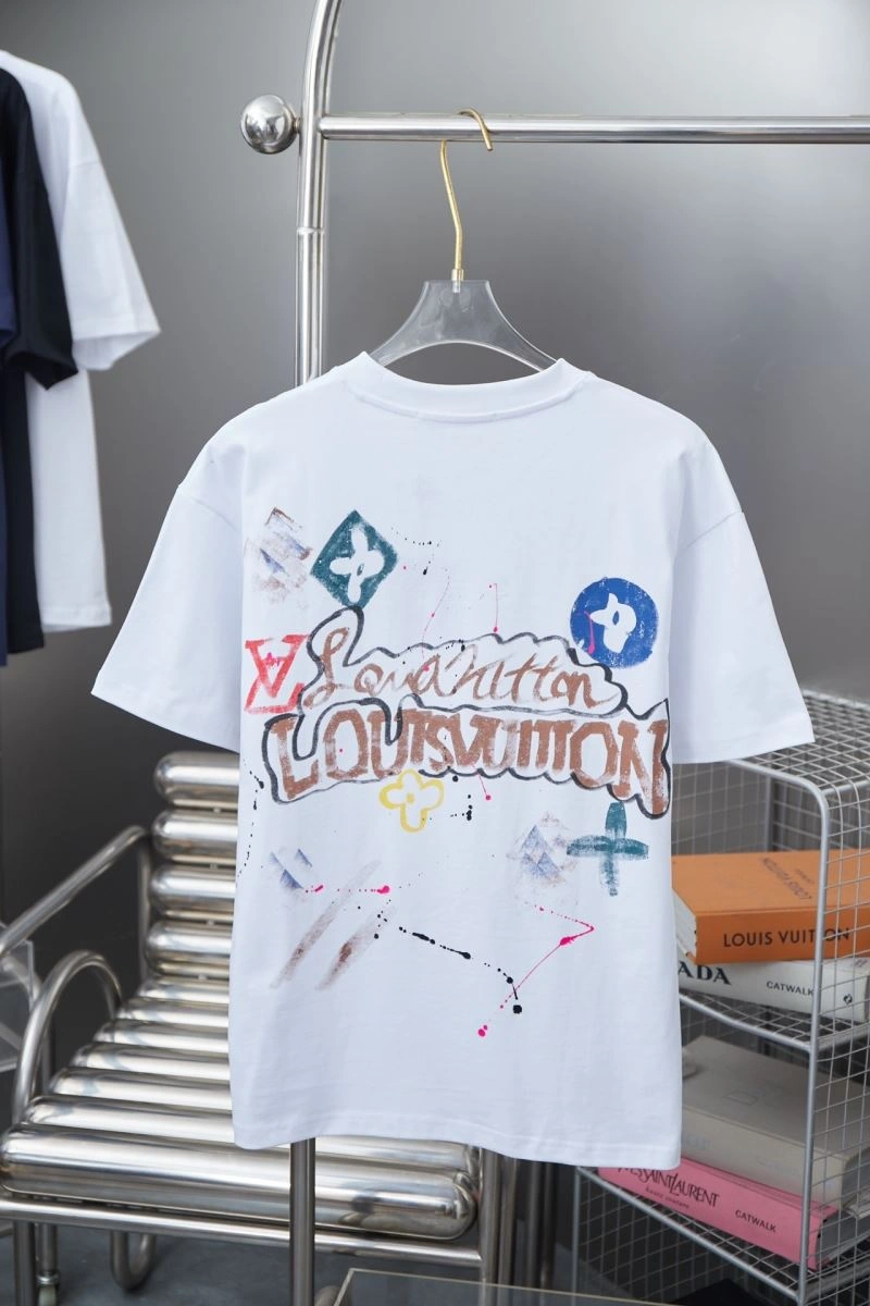 Louis Vuitton T-Shirts ComfortFit 138474