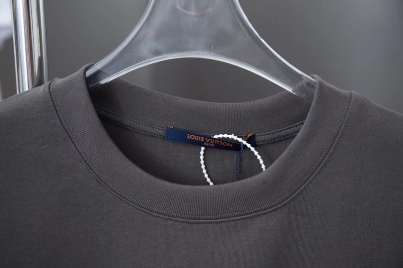 Popular Louis Vuitton T-Shirts 138472