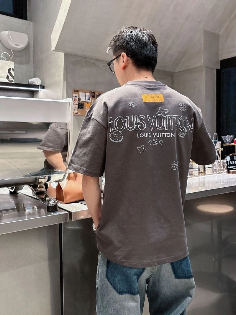 Popular Louis Vuitton T-Shirts 138472