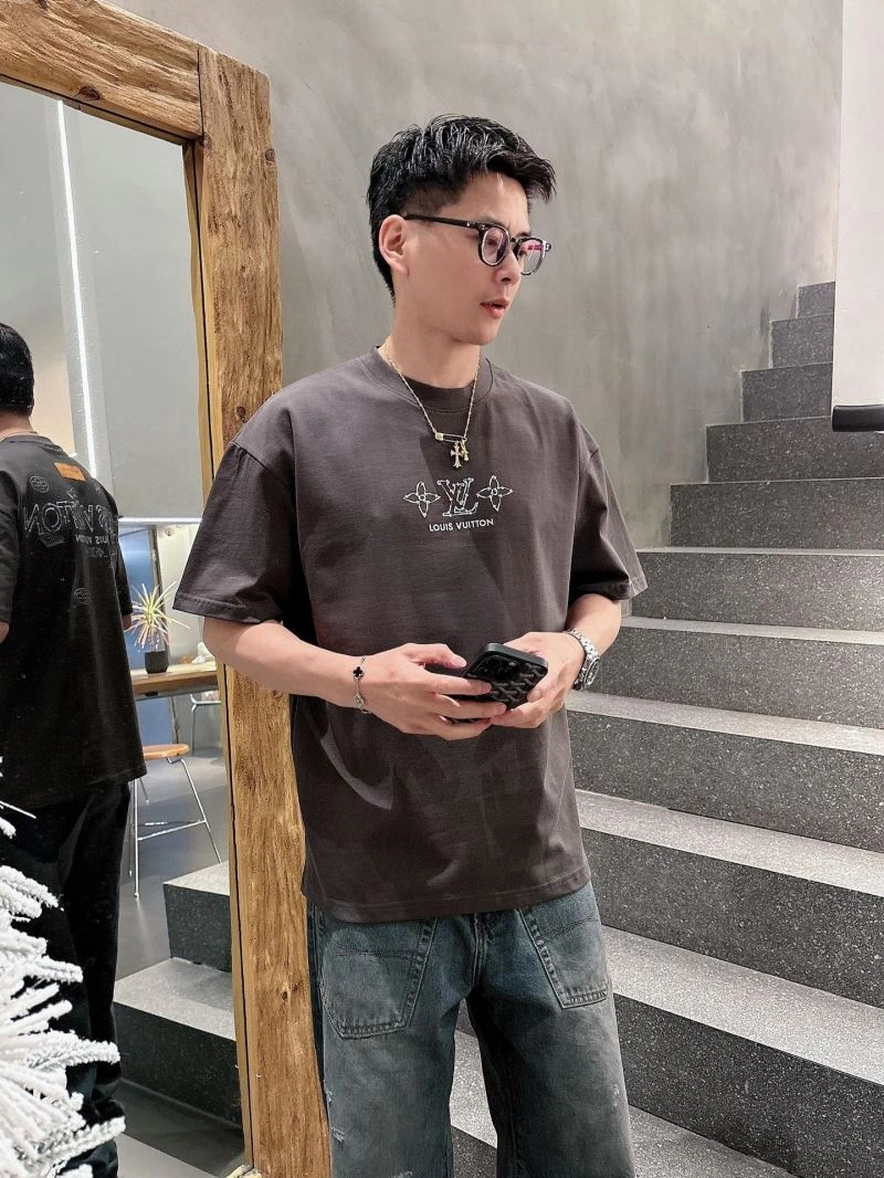 Popular Louis Vuitton T-Shirts 138472