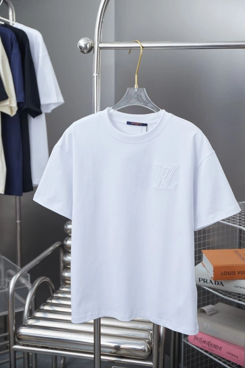 Affordable Louis Vuitton T-Shirts 138465