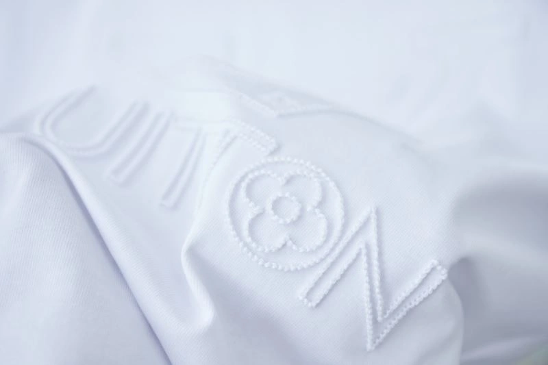 Affordable Louis Vuitton T-Shirts 138465