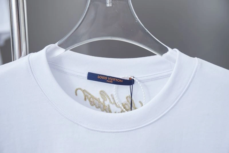 SmartChoice Louis Vuitton T-Shirts 138463