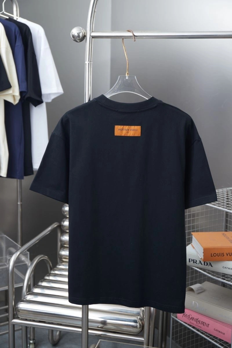 Durable Louis Vuitton T-Shirts 138461