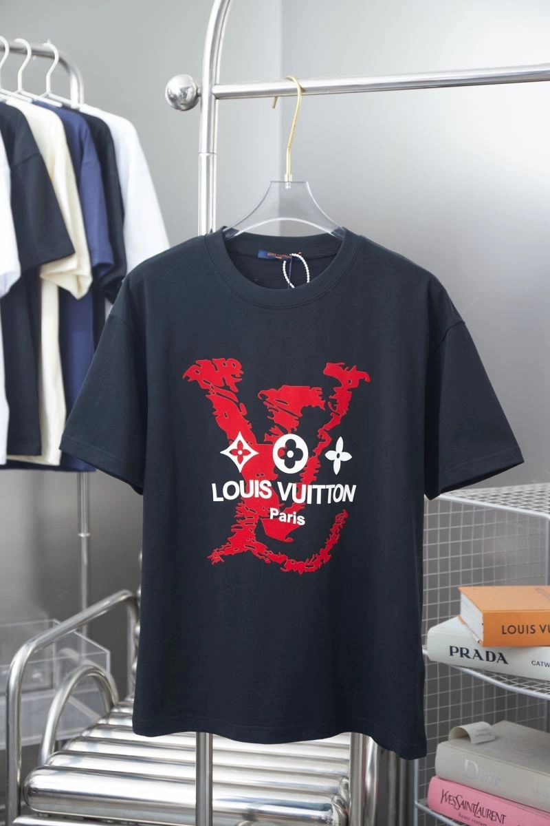 Louis Vuitton T-Shirts Fashionable 138452