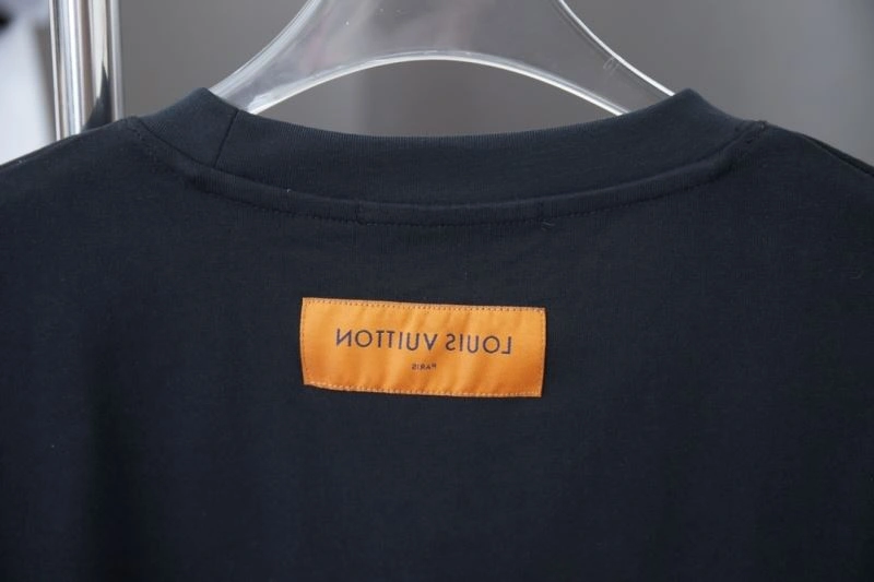 Louis Vuitton T-Shirts Fashionable 138452