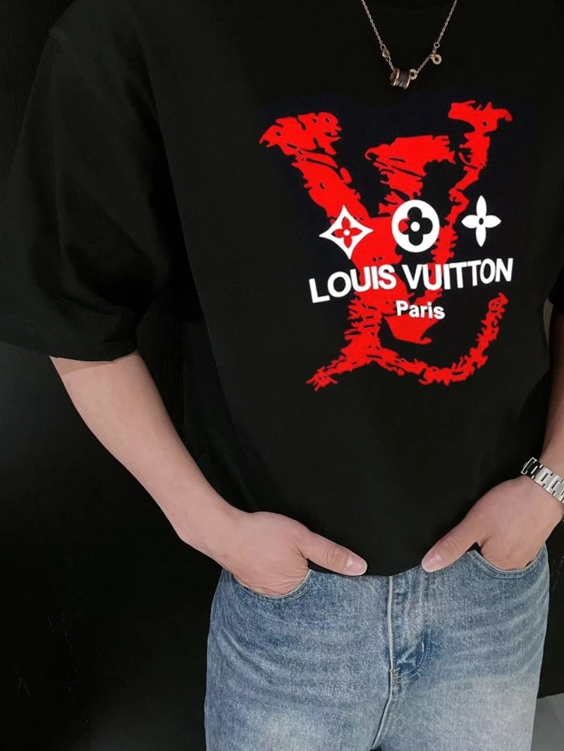Louis Vuitton T-Shirts Fashionable 138452