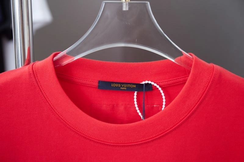 Affordable Louis Vuitton T-Shirts 138450