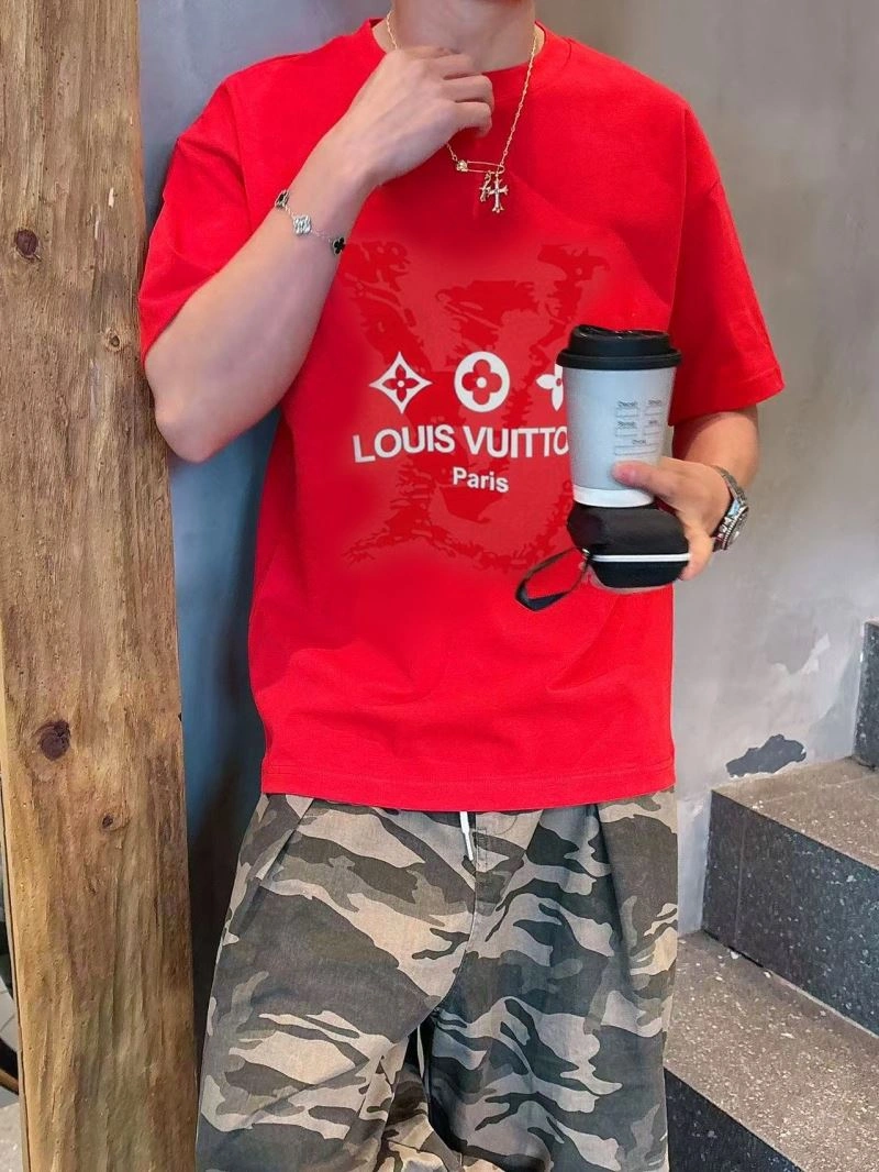 Affordable Louis Vuitton T-Shirts 138450