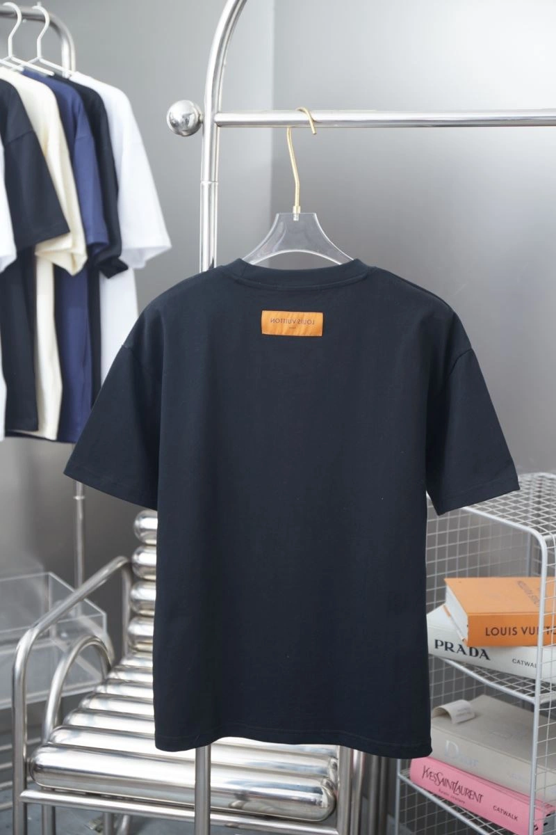 Louis Vuitton T-Shirts Reliable 138457