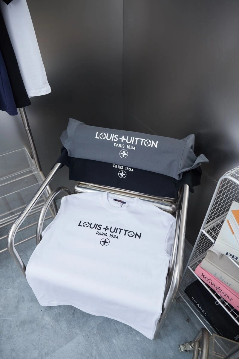ZipUp Louis Vuitton T-Shirts 138456
