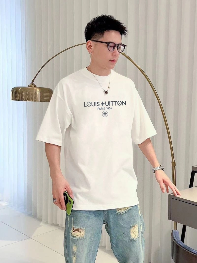 ZipUp Louis Vuitton T-Shirts 138456