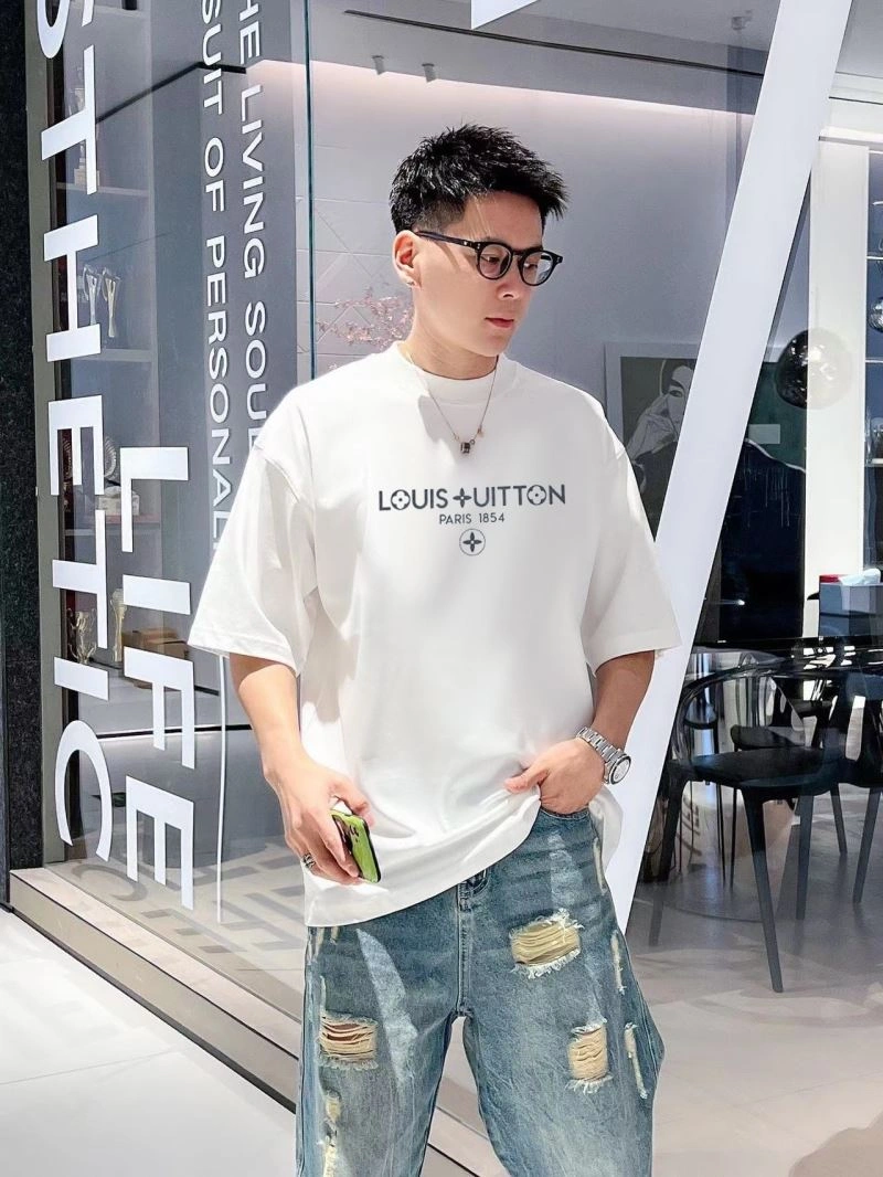ZipUp Louis Vuitton T-Shirts 138456