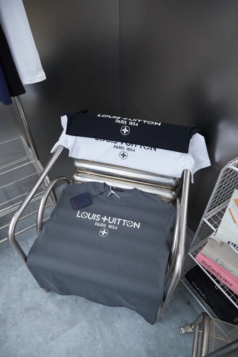 Louis Vuitton T-Shirts Stretchable 138448