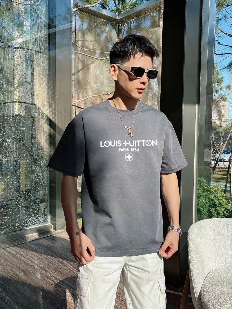 Louis Vuitton T-Shirts Stretchable 138448