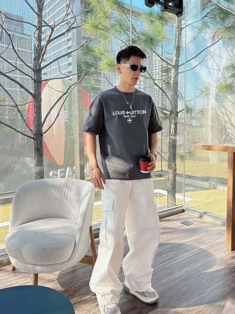 Louis Vuitton T-Shirts Stretchable 138448