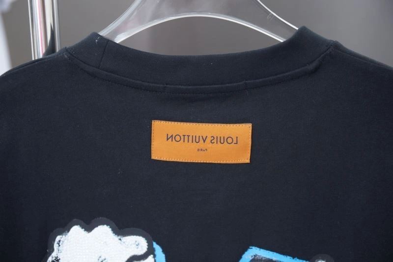 Louis Vuitton T-Shirts Contemporary 138443