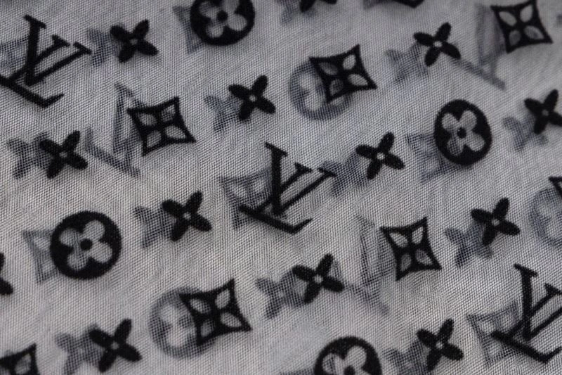 Louis Vuitton T-Shirts Elegant 138438