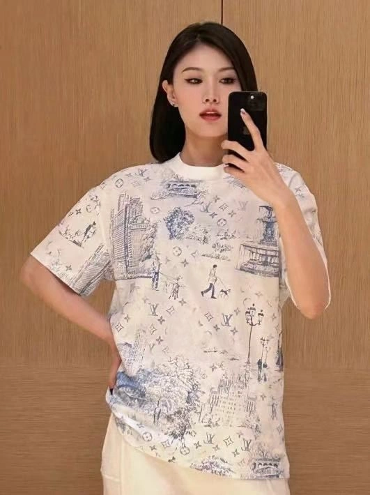 Popular Louis Vuitton T-Shirts 138459