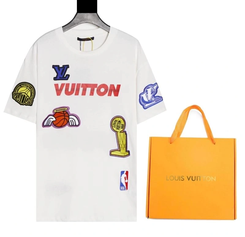 Louis Vuitton T-Shirts Versatile 138440