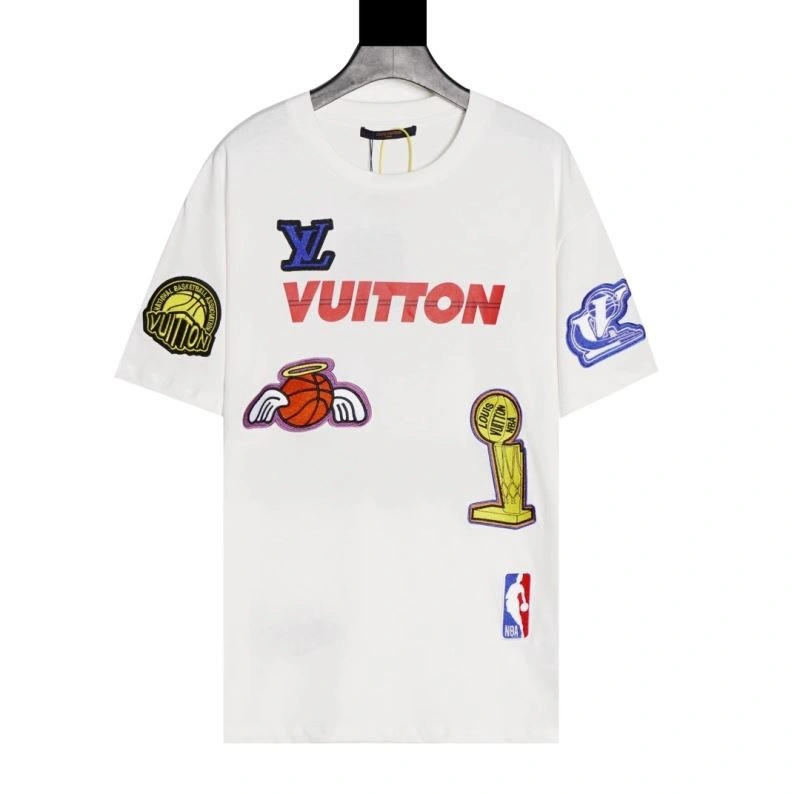 Louis Vuitton T-Shirts Versatile 138440
