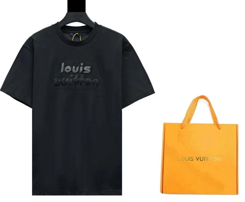 Louis Vuitton T-Shirts Seasonal 138437